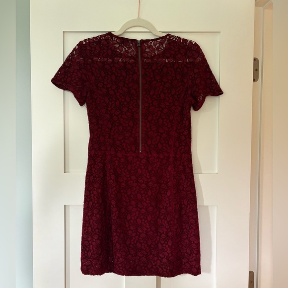 Aritzia Talula Burgundy Red Lace Mini Dress Sz 4 - Picture 3 of 8